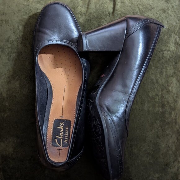 Artisan Leather Decade Rana Pumps - Picture 2 of 11